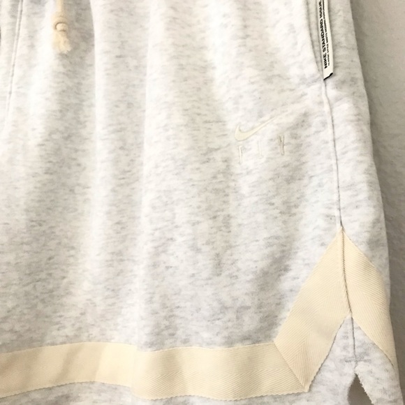 NWT Nike Women’s Basketball Shorts Size: XXL - Picture 2 of 16